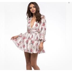 Lovers And Friends long sleeve flare Ivy mini Dress In Garden Floral Size S